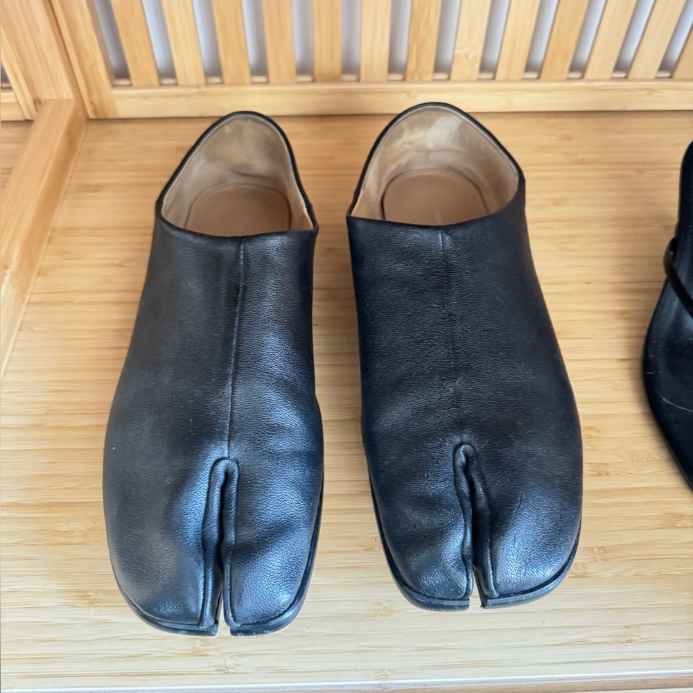 Maison Martin Margiela Black Leather Tabi Loafers